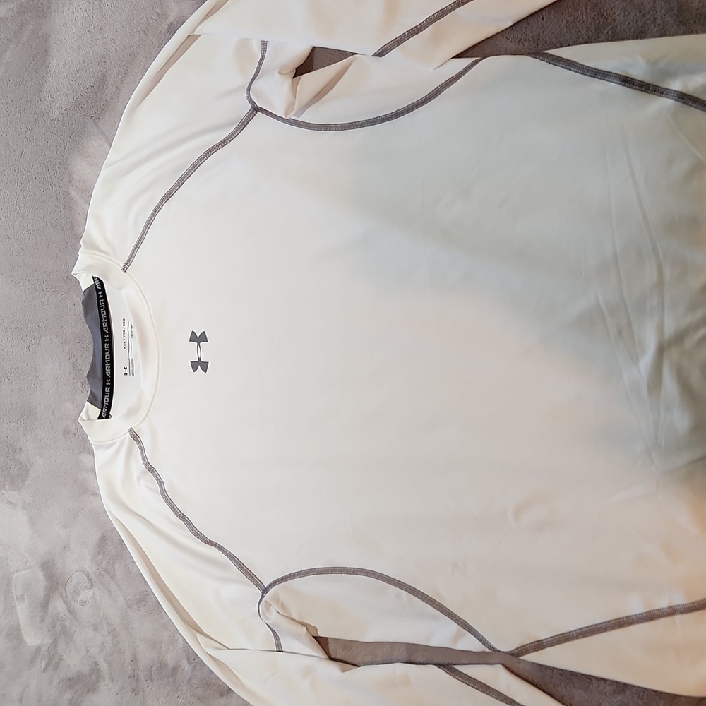 Under Armour athletic tee size XXL